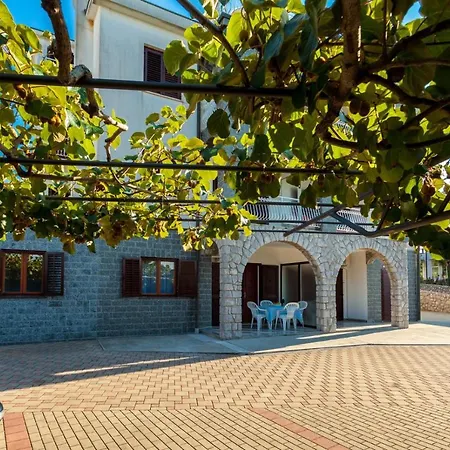 Ivo Casa de hóspedes