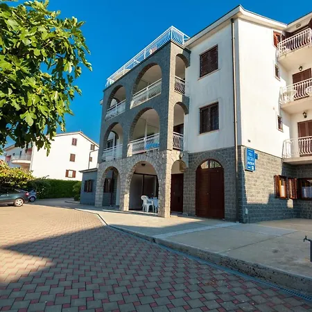 Ivo Casa de hóspedes 3*
